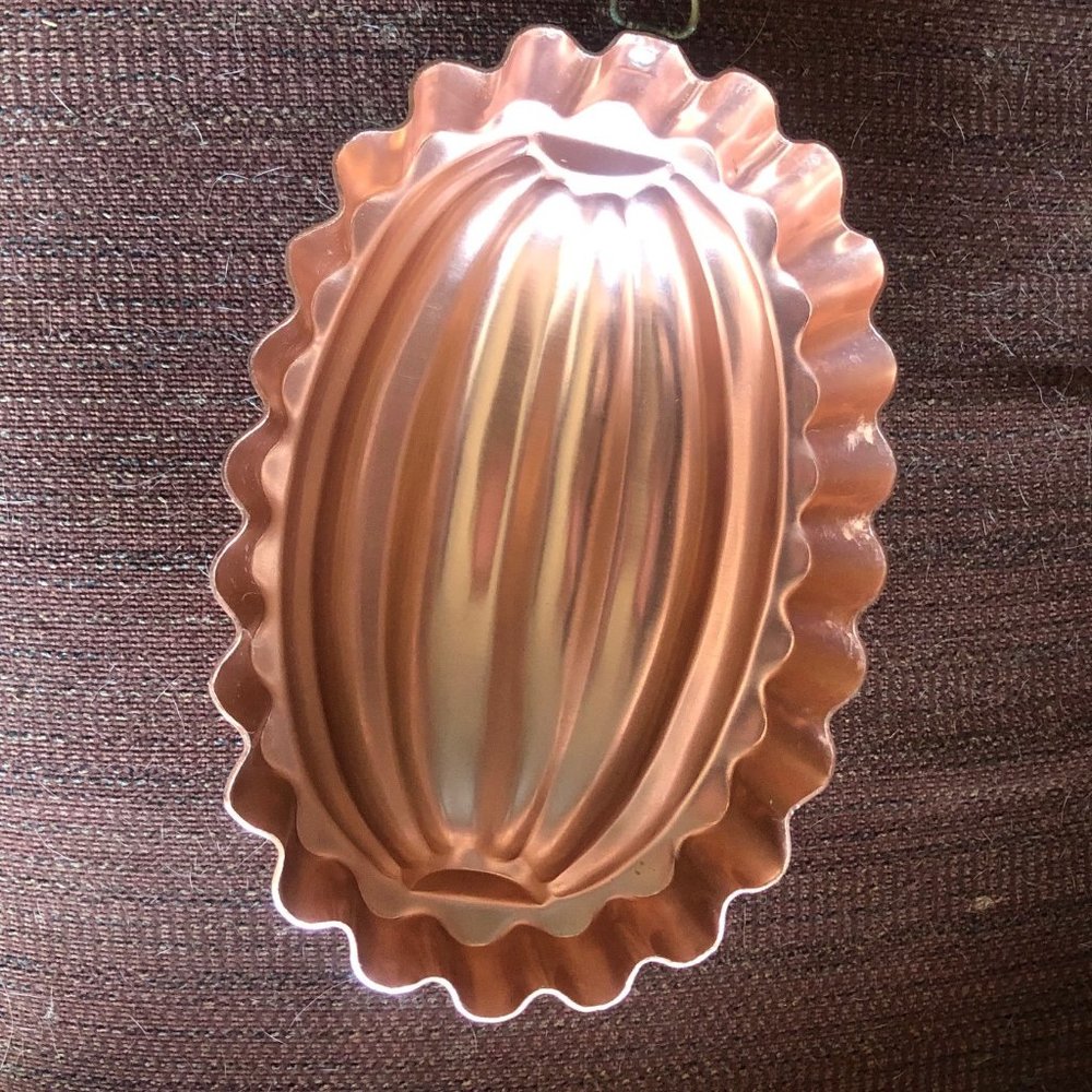 Retro Copper Oval/Melon Shaped Jello Mold 2 1/2 Cups